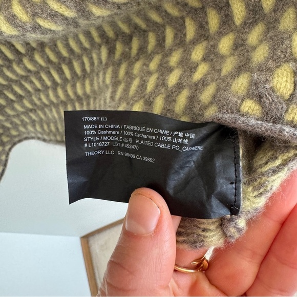 Theory Cashmere Plaited Cable Knit Sweater Pale Lime/Warm Heather Grey L - Picture 7 of 10